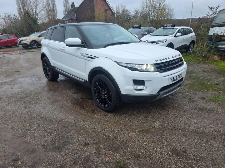 Land Rover Range Rover Evoque 2.2 SD4 Prestige Auto 4WD Euro 5 5dr Land Rover Range Rover Evoque 2.2 SD4 Prestige Auto 4WD Euro 5 5dr