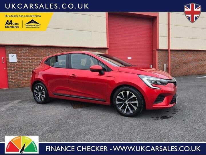 Renault CLIO 1.0 TCe Iconic Edition Euro 6 (s/s) 5dr Renault CLIO 1.0 TCe Iconic Edition Euro 6 (s/s) 5dr