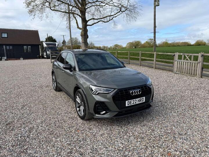 Audi Q3 1.5 TFSI CoD 35 Black Edition Euro 6 (s/s) 5dr