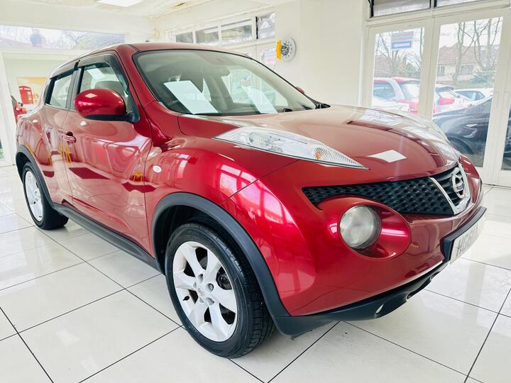 Nissan Juke 1.6 Acenta CVT Euro 5 5dr Nissan Juke 1.6 Acenta CVT Euro 5 5dr
