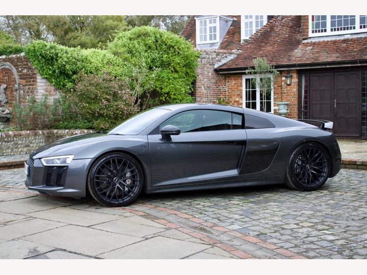 Audi R8 5.2 FSI V10 Plus S Tronic Quattro Euro 6 (s/s) 2dr