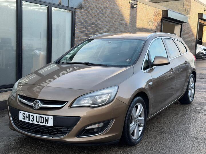 Vauxhall Astra 2.0 CDTi SRi Sports Tourer Euro 5 (s/s) 5dr