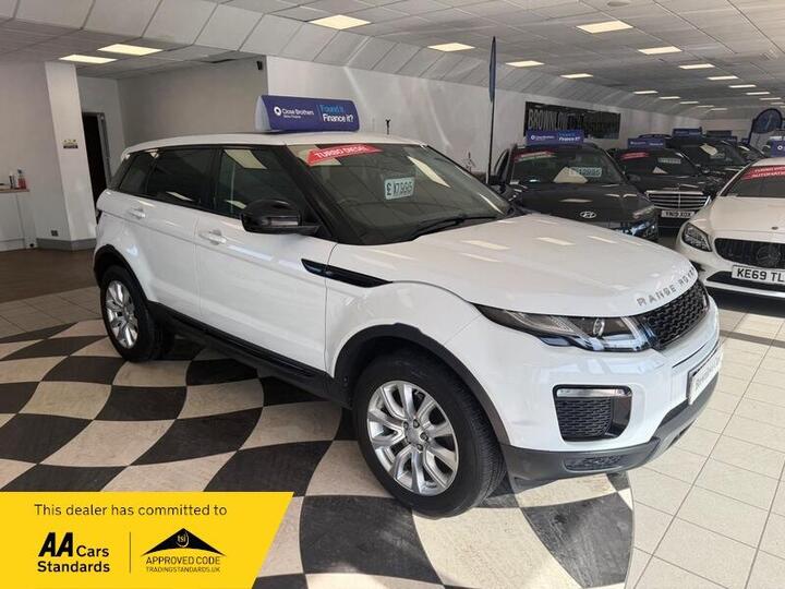Land Rover Range Rover Evoque 2.0 TD4 SE Tech 4WD Euro 6 (s/s) 5dr Land Rover Range Rover Evoque 2.0 TD4 SE Tech 4WD Euro 6 (s/s) 5dr