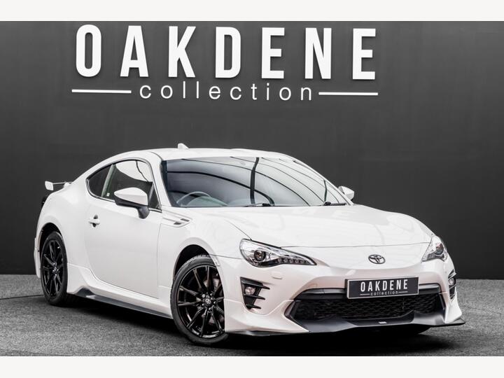Toyota GT86 2.0 Boxer D-4S Pro Euro 6 2dr