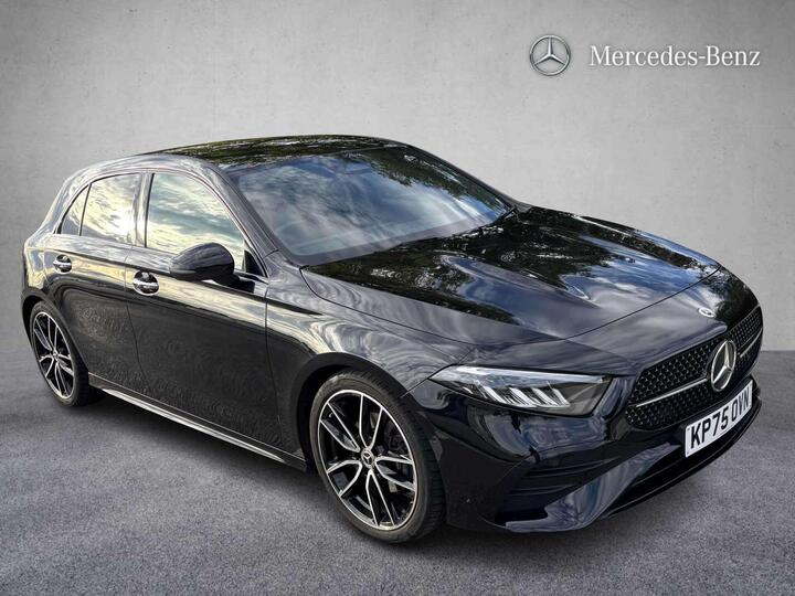 Mercedes-Benz A 180 Amg Line Premium Mh