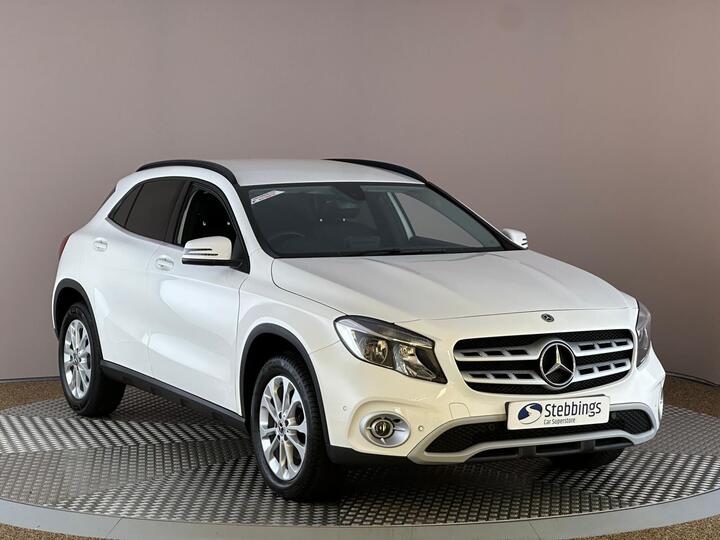Mercedes-Benz GLA 1.6 GLA200 SE (Executive) 7G-DCT Euro 6 (s/s) 5dr
