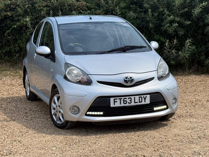 Toyota AYGO 1.0 VVT-i Mode Euro 5 3dr