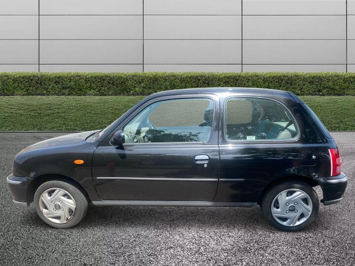 Nissan Micra 1.0 16v S CVT 3dr