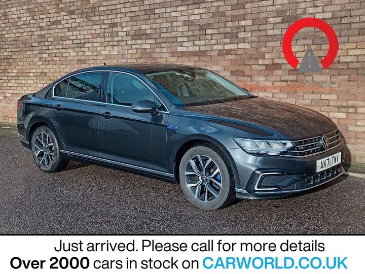 Volkswagen PASSAT 1.4 TSI 13kWh GTE DSG Euro 6 (s/s) 4dr