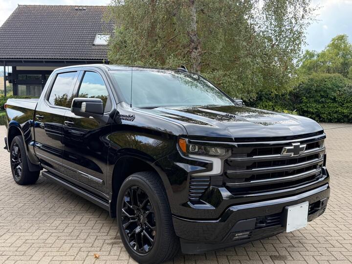Chevrolet Silverado High Country Midnight Edition 6.2