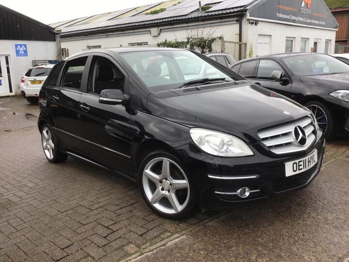 Mercedes-Benz B Class 1.7 B180 Sport CVT 5dr