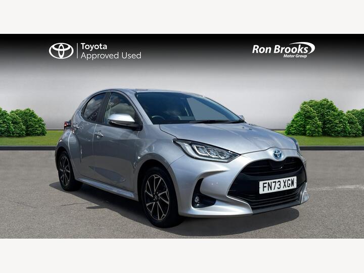Toyota Yaris 1.5 VVT-h Design E-CVT Euro 6 (s/s) 5dr