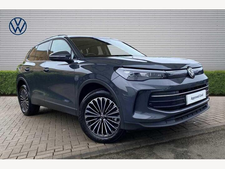 Volkswagen Tiguan 1.5 TSI EHybrid 19.7kWh Match DSG Euro 6 (s/s) 5dr Volkswagen Tiguan 1.5 TSI EHybrid 19.7kWh Match DSG Euro 6 (s/s) 5dr