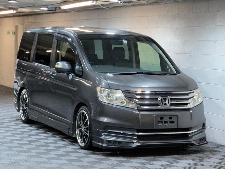 Honda Stepwagon Spada 2.0 G Comfort Selection 8 Seat