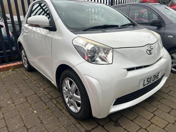 Toyota IQ 1.0 VVT-i Euro 5 3dr