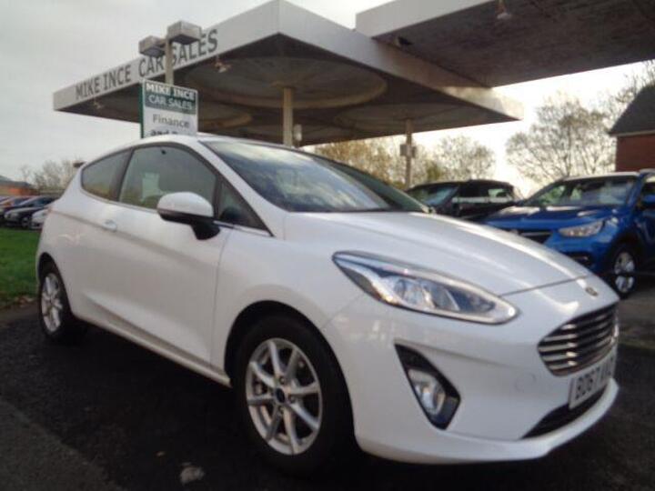 Ford FIESTA 1.1 Ti-VCT Zetec Euro 6 (s/s) 3dr Ford FIESTA 1.1 Ti-VCT Zetec Euro 6 (s/s) 3dr