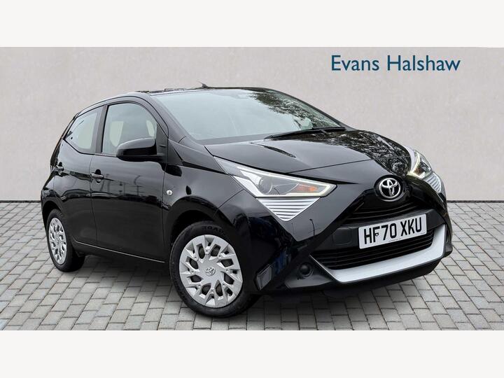 Toyota Aygo 1.0 VVT-i X-play X-shift Euro 6 5dr (Safety Sense)