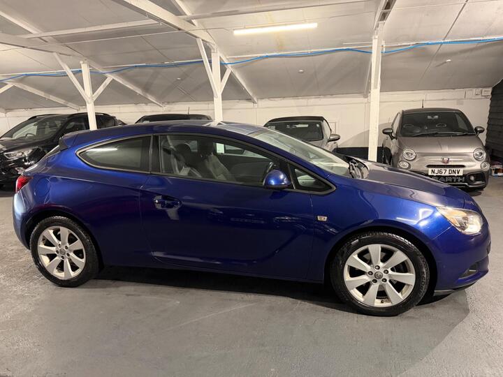 Vauxhall Astra GTC 2.0 CDTi Sport Euro 5 (s/s) 3dr