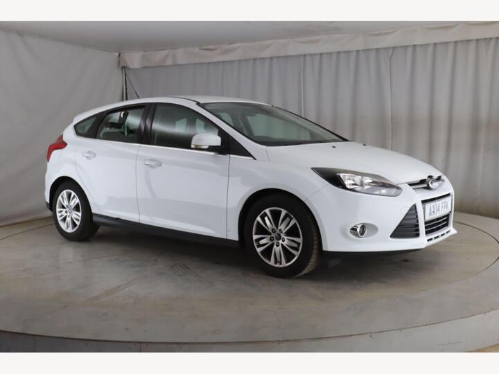 Ford Focus 1.0T EcoBoost Titanium Navigator Euro 5 (s/s) 5dr