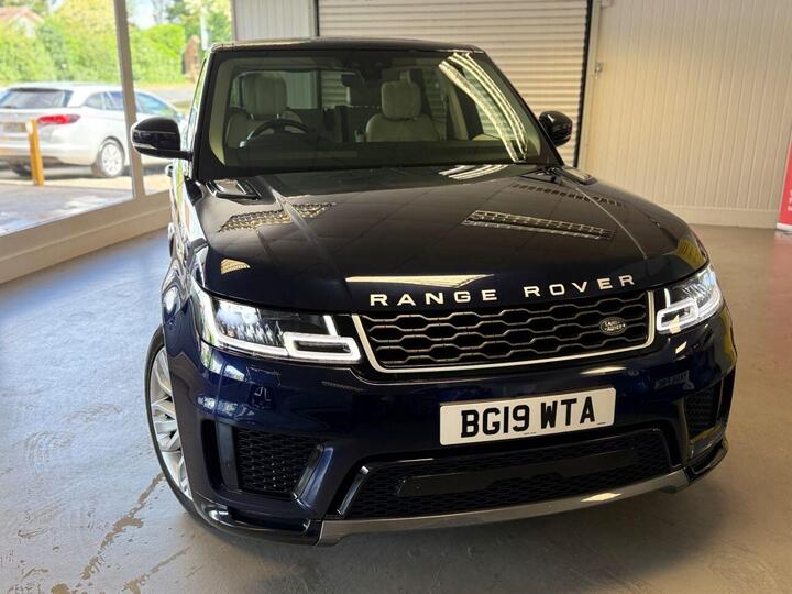Land Rover RANGE ROVER SPORT 3.0 SD V6 HSE Auto 4WD Euro 6 (s/s) 5dr Land Rover RANGE ROVER SPORT 3.0 SD V6 HSE Auto 4WD Euro 6 (s/s) 5dr