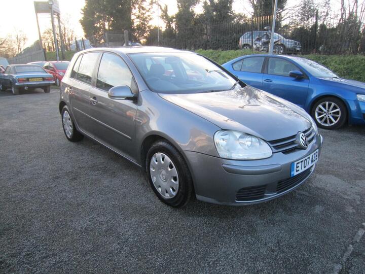 Volkswagen Golf 1.6 FSI Match 5dr