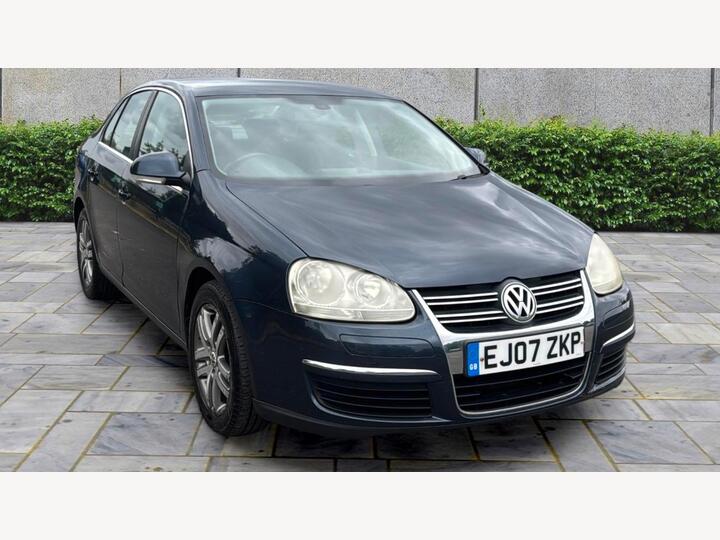 Volkswagen Jetta 2.0 FSI SE Auto Euro 4 4dr Volkswagen Jetta 2.0 FSI SE Auto Euro 4 4dr