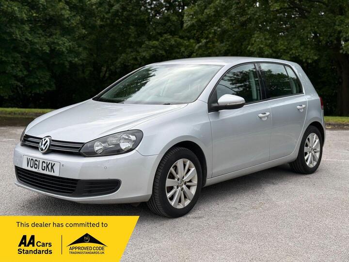 Volkswagen Golf 2.0 TDI SE DSG Euro 5 5dr