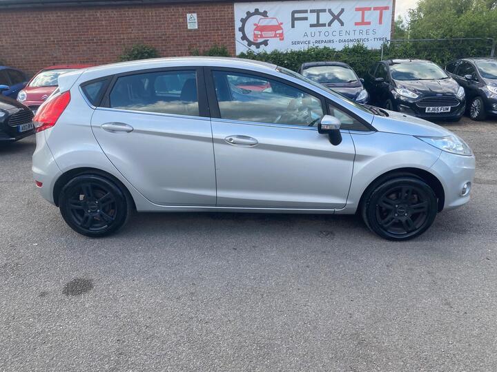 Ford Fiesta 1.25 Zetec 5dr