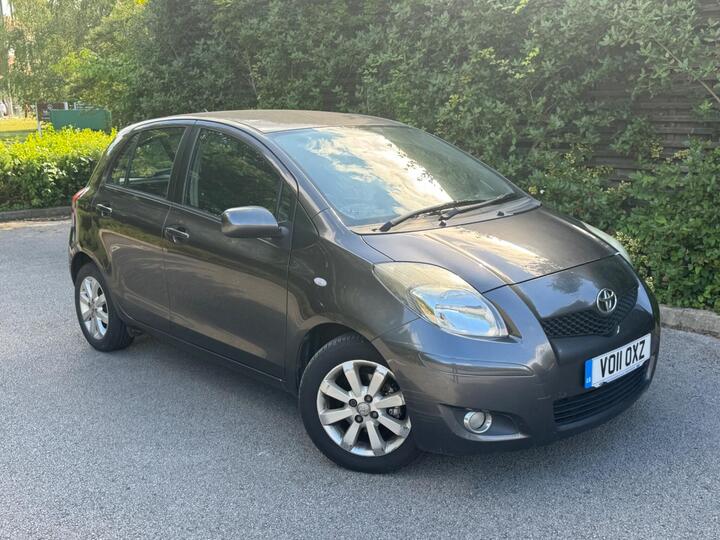 Toyota Yaris 1.33 Dual VVT-i T Spirit Euro 5 (s/s) 5dr