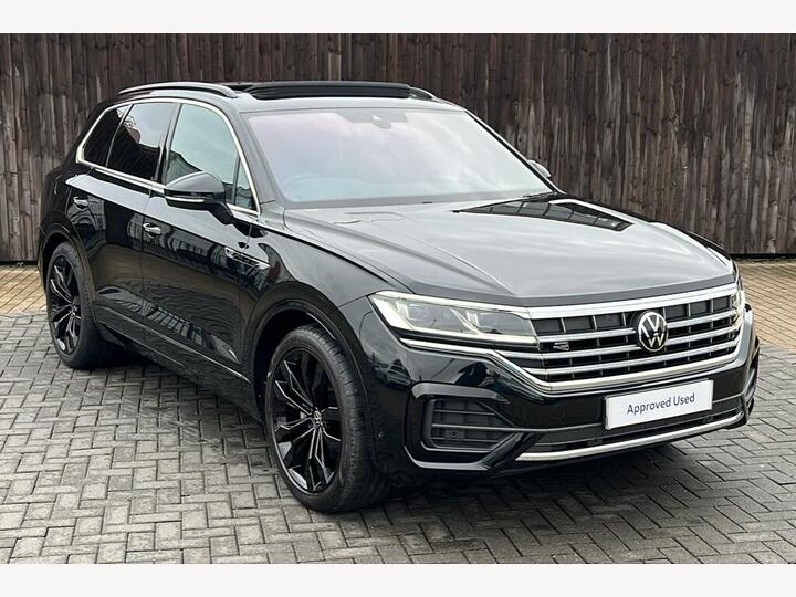 Volkswagen Touareg 3.0 TDI V6 R-Line Tech Plus Tiptronic 4Motion Euro 6 (s/s) 5dr