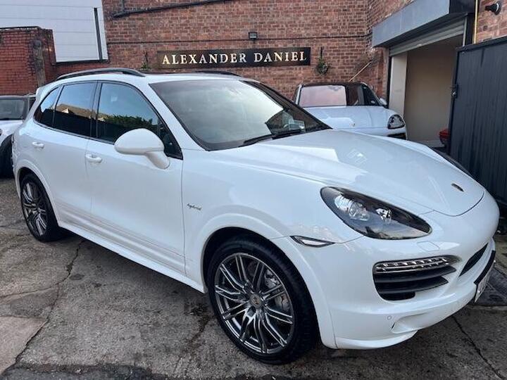Porsche Cayenne 3.0h V6 S TiptronicS 4WD Euro 5 (s/s) 5dr