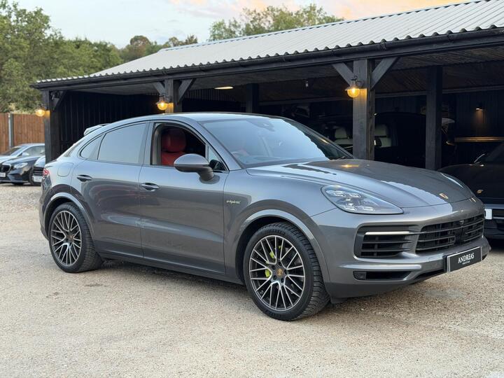 Porsche Cayenne 3.0 V6 E-Hybrid 14.1kWh TiptronicS 4WD Euro 6 (s/s) 5dr (3.6kW Charger)