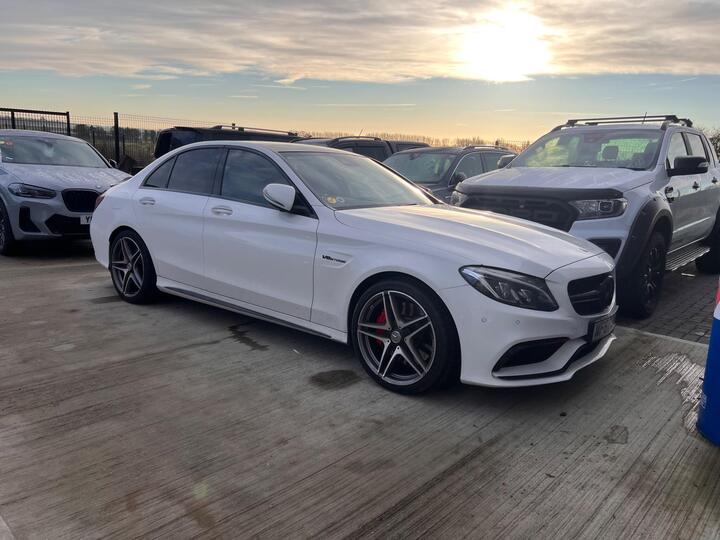 Mercedes-Benz C Class 4.0 C63 V8 BiTurbo AMG (Premium) SpdS MCT Euro 6 (s/s) 4dr