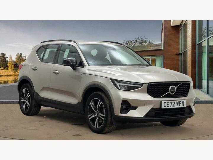 Volvo XC40 2.0 B4 MHEV Plus DCT Auto AWD Euro 6 (s/s) 5dr
