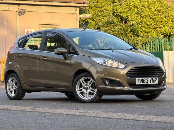 Ford Fiesta 1.0T EcoBoost Zetec Euro 5 (s/s) 5dr