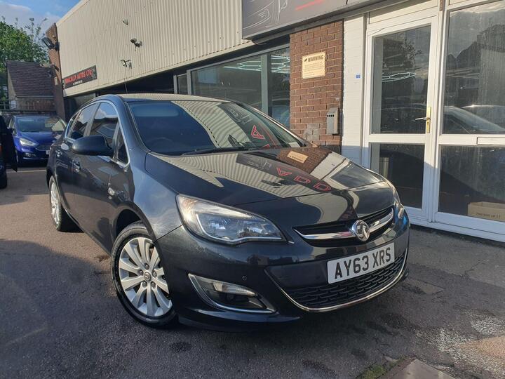 Vauxhall Astra 2.0 CDTi EcoFLEX Elite Euro 5 (s/s) 5dr