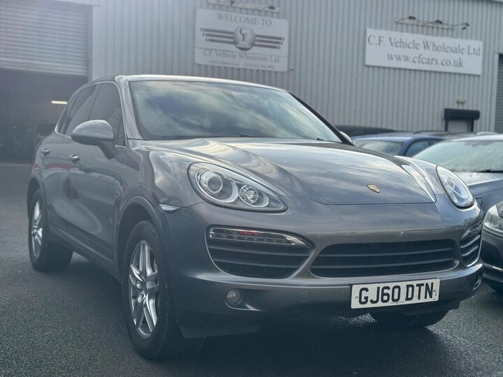 Porsche Cayenne 3.0h V6 S TiptronicS 4WD Euro 5 (s/s) 5dr Porsche Cayenne 3.0h V6 S TiptronicS 4WD Euro 5 (s/s) 5dr