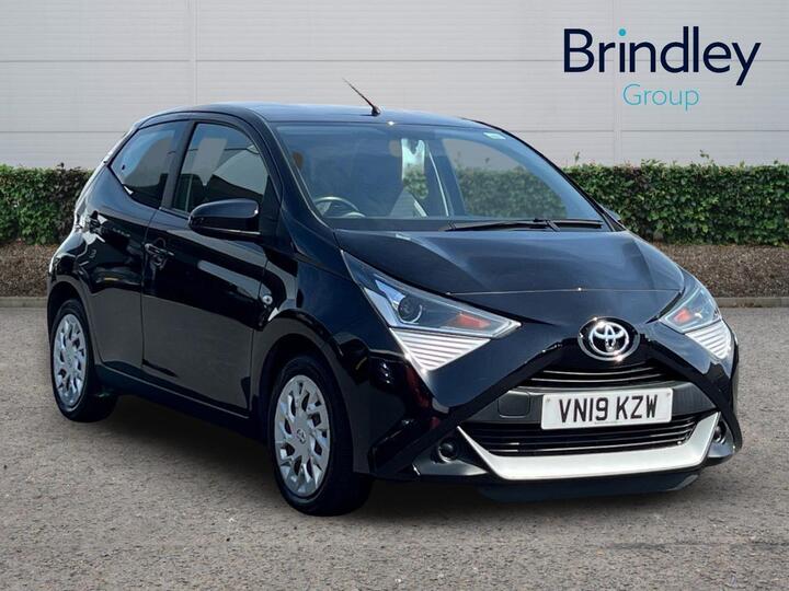 Toyota AYGO 1.0 VVT-i X-play Euro 6 5dr