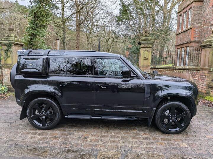Land Rover Defender 110 3.0 D300 MHEV X-Dynamic HSE Auto 4WD Euro 6 (s/s) 5dr