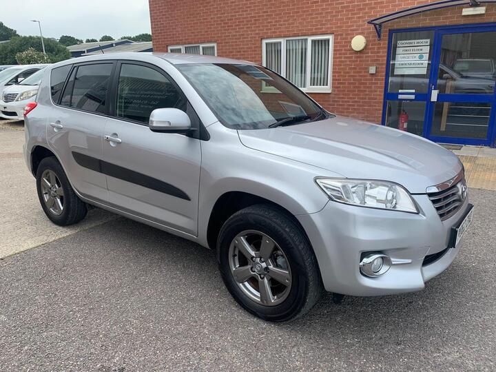 Toyota RAV4 2.0 V-Matic XT-R Multidrive S 4WD Euro 5 5dr