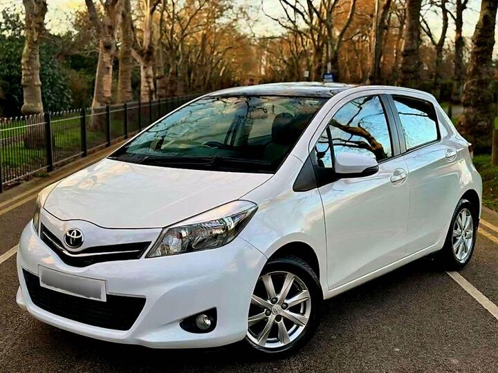 Toyota Yaris 1.33 Dual VVT-i T Spirit Euro 5 5dr
