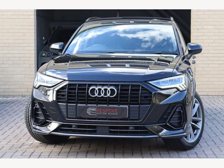 Audi Q3 1.5 TFSI CoD 35 Black Edition S Tronic Euro 6 (s/s) 5dr