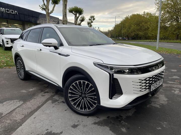 Omoda OMODA 9 1.5T SHS 34.46kWh Noble DHT3 4WD Euro 6 (s/s) 5dr