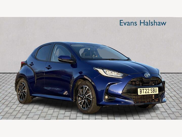 Toyota Yaris 1.5 VVT-h Design E-CVT Euro 6 (s/s) 5dr Toyota Yaris 1.5 VVT-h Design E-CVT Euro 6 (s/s) 5dr