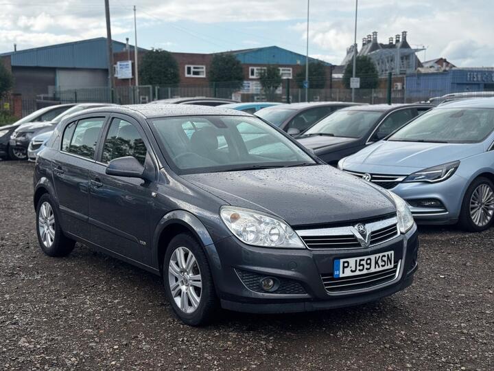 Vauxhall Astra 1.6i 16v Design 5dr Vauxhall Astra 1.6i 16v Design 5dr