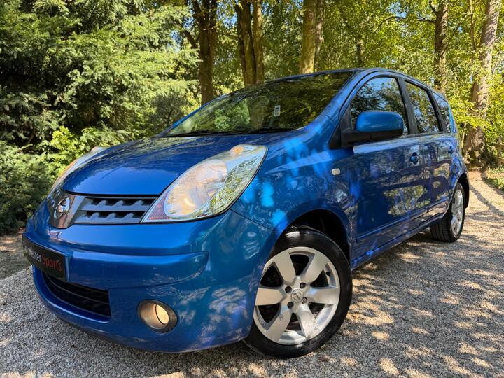Nissan Note 1.6 16V Tekna Auto Euro 4 5dr