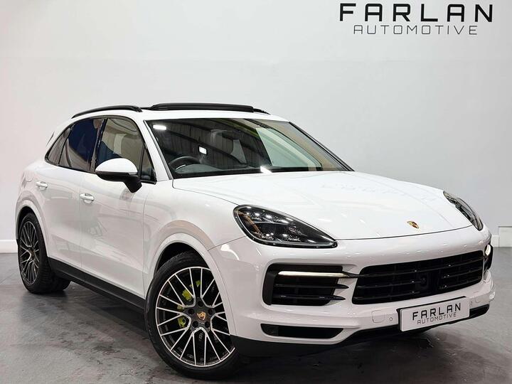 Porsche CAYENNE 3.0 V6 E-Hybrid 14kWh TiptronicS 4WD Euro 6 (s/s) 5dr Porsche CAYENNE 3.0 V6 E-Hybrid 14kWh TiptronicS 4WD Euro 6 (s/s) 5dr