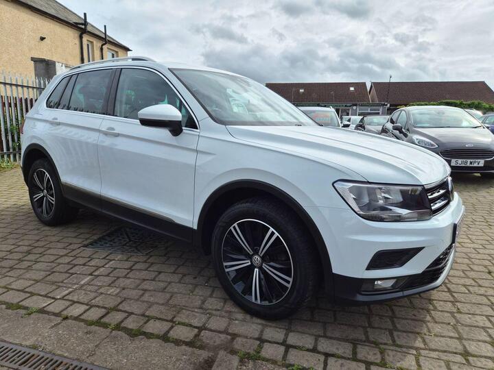 Volkswagen TIGUAN 2.0 TDI SE Navigation DSG 4Motion Euro 6 (s/s) 5dr