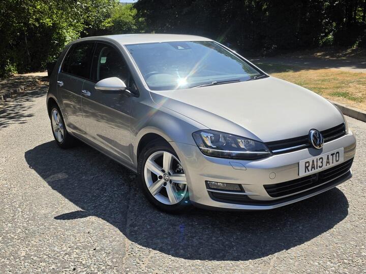 Volkswagen Golf 1.2 TSI BlueMotion Tech S DSG Euro 5 (s/s) 5dr