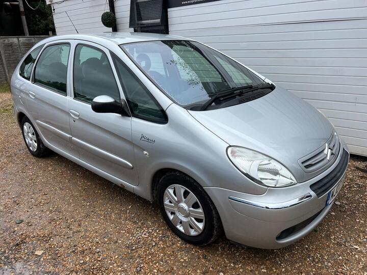 Citroen Xsara Picasso 1.6i 16V Desire 5dr